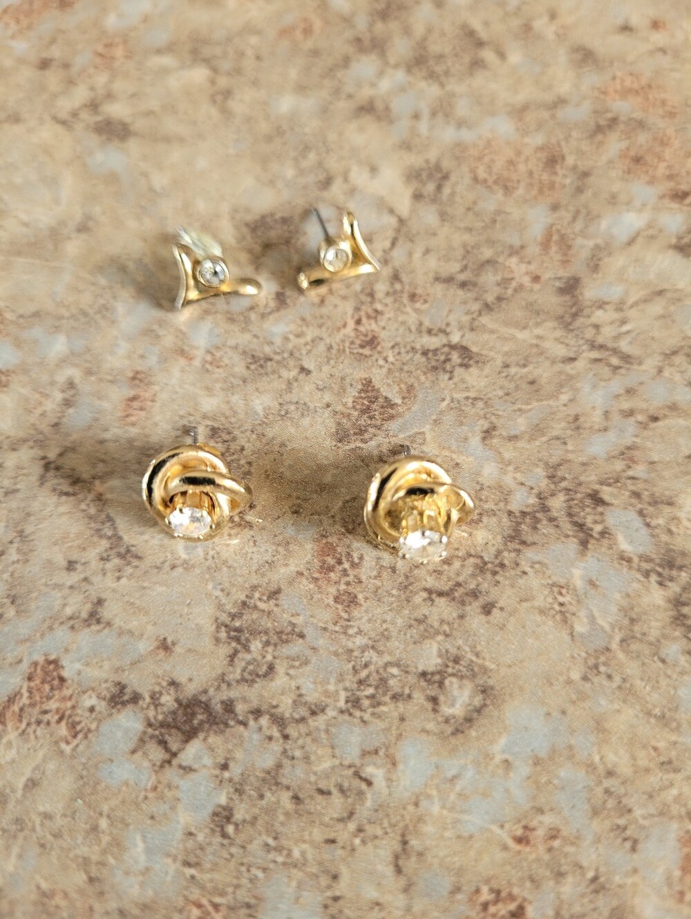 Premier Designs Classic Gold Tone Knot Stud Earrings Clear Crystal - 2 Pairs